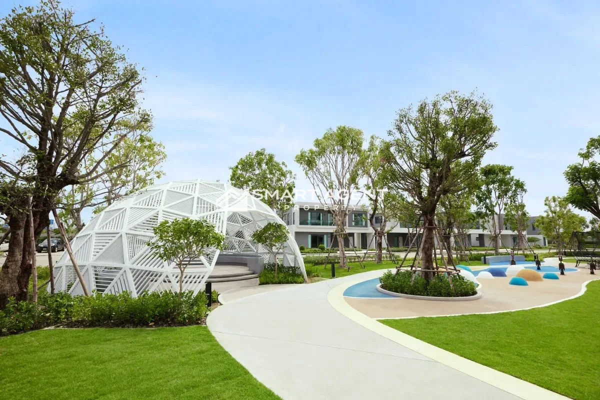 CENTRO BANGNA 4 bedrooms Luxury for Rent - 2