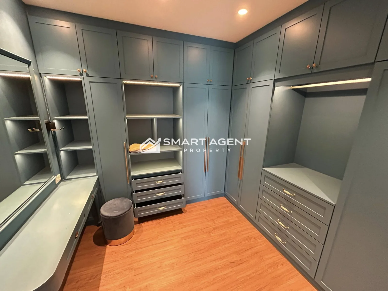 CENTRO BANGNA 4 bedrooms Luxury for Rent - 8