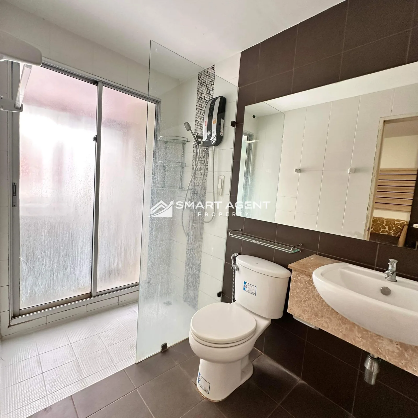 ทาวน์โฮม 3 ชั้น ขนาด 20 ตร.วา พื้นที่ใช้สอย 300 ตร.ม. หมู่บ้านทาวน์พลัส เกษตรนวมินทร์ - 6