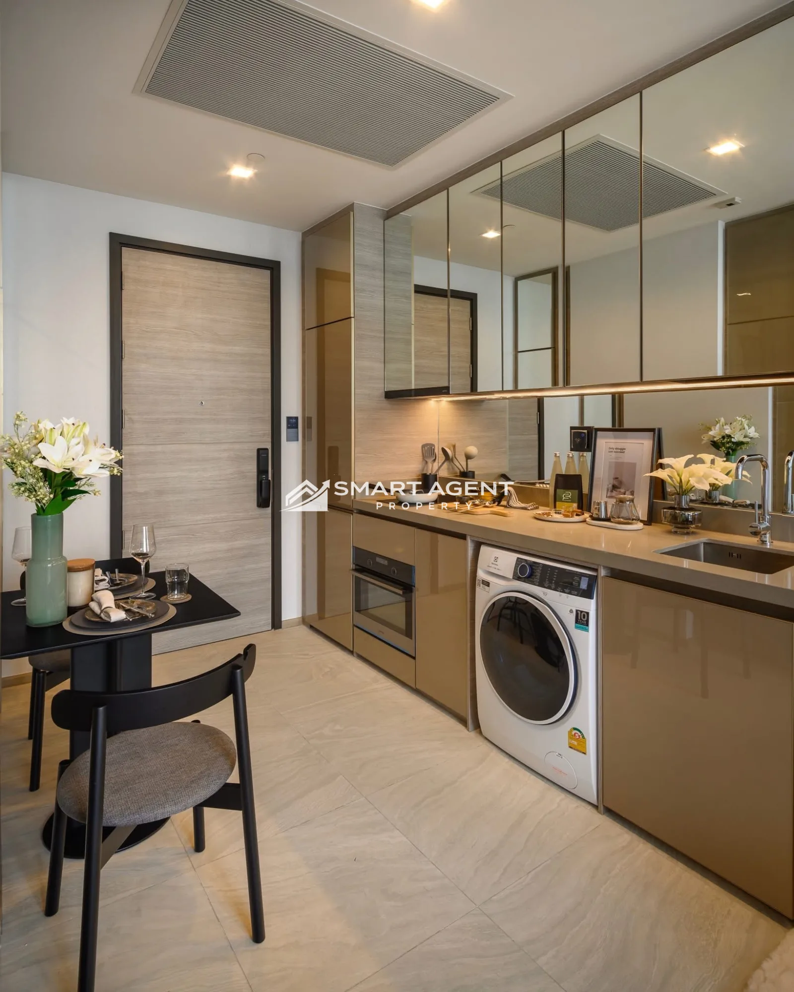 Condo The Crest Park Residences (ใจกลางห้าแยกลาดพราว) - 8