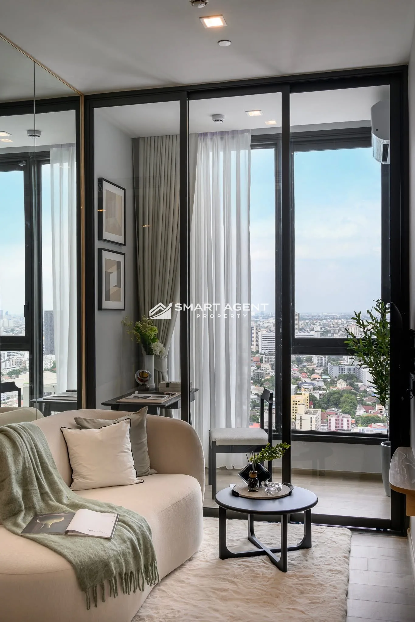 Condo The Crest Park Residences (ใจกลางห้าแยกลาดพราว) - 11
