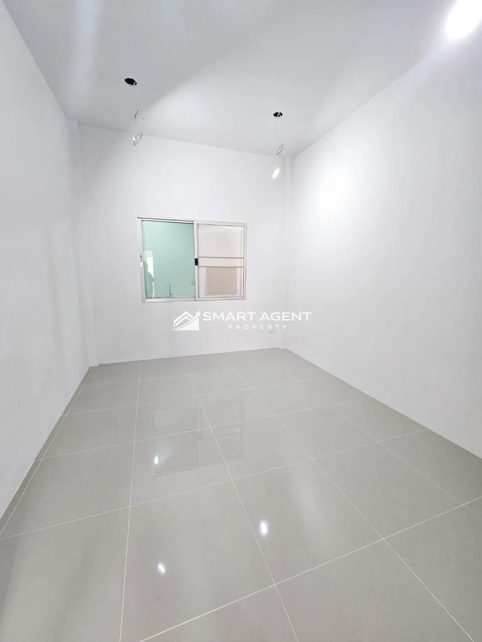 บ้าน ทาวน์เฮ้าส์ 1 ชั้น  หลังริม หมู่บ้านโชคชัย 1 (ซอยเขาน้อย) - 12