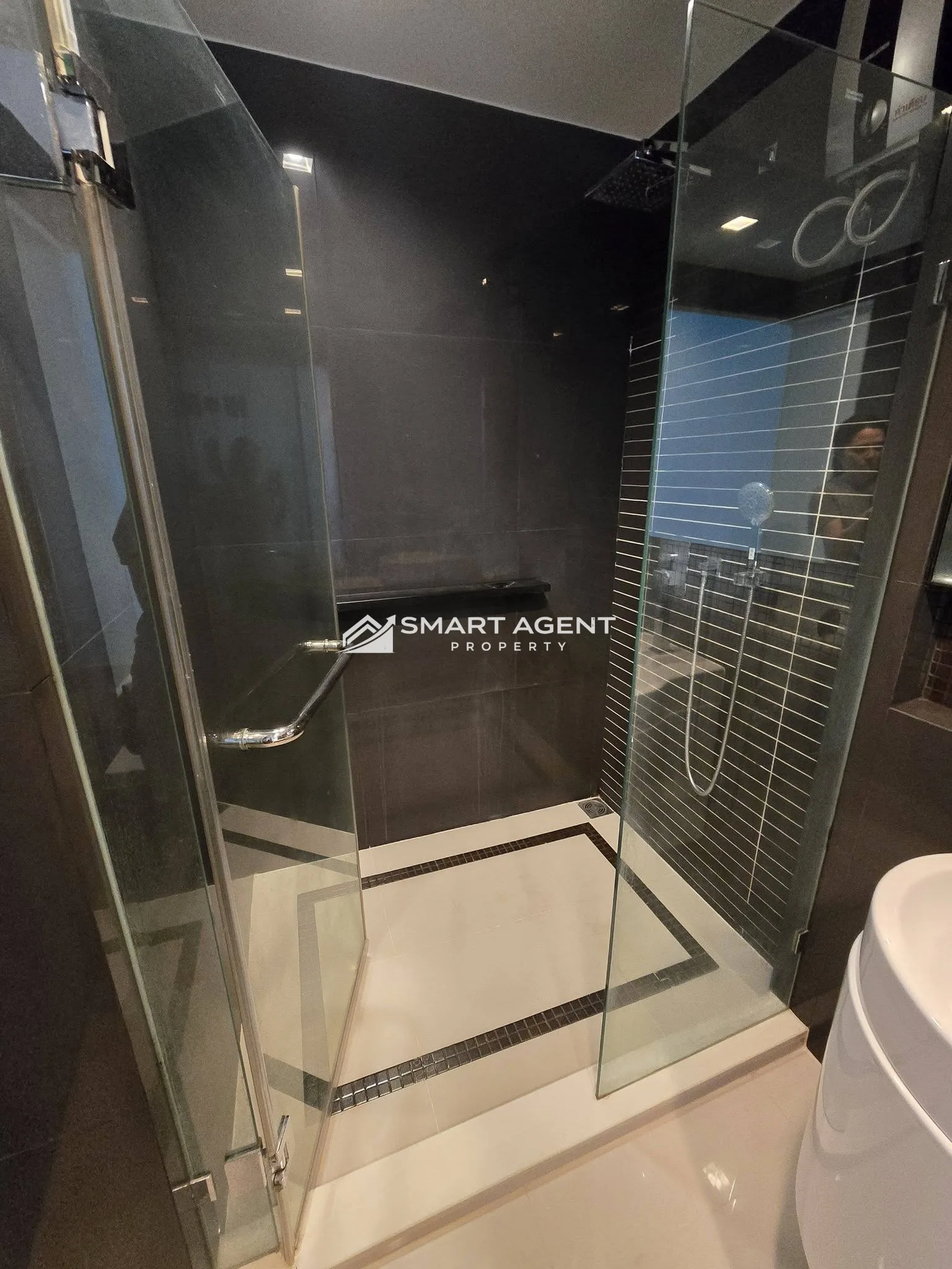 Condo Rhythm Sathorn (ริธึ่ม สาทร) - 5