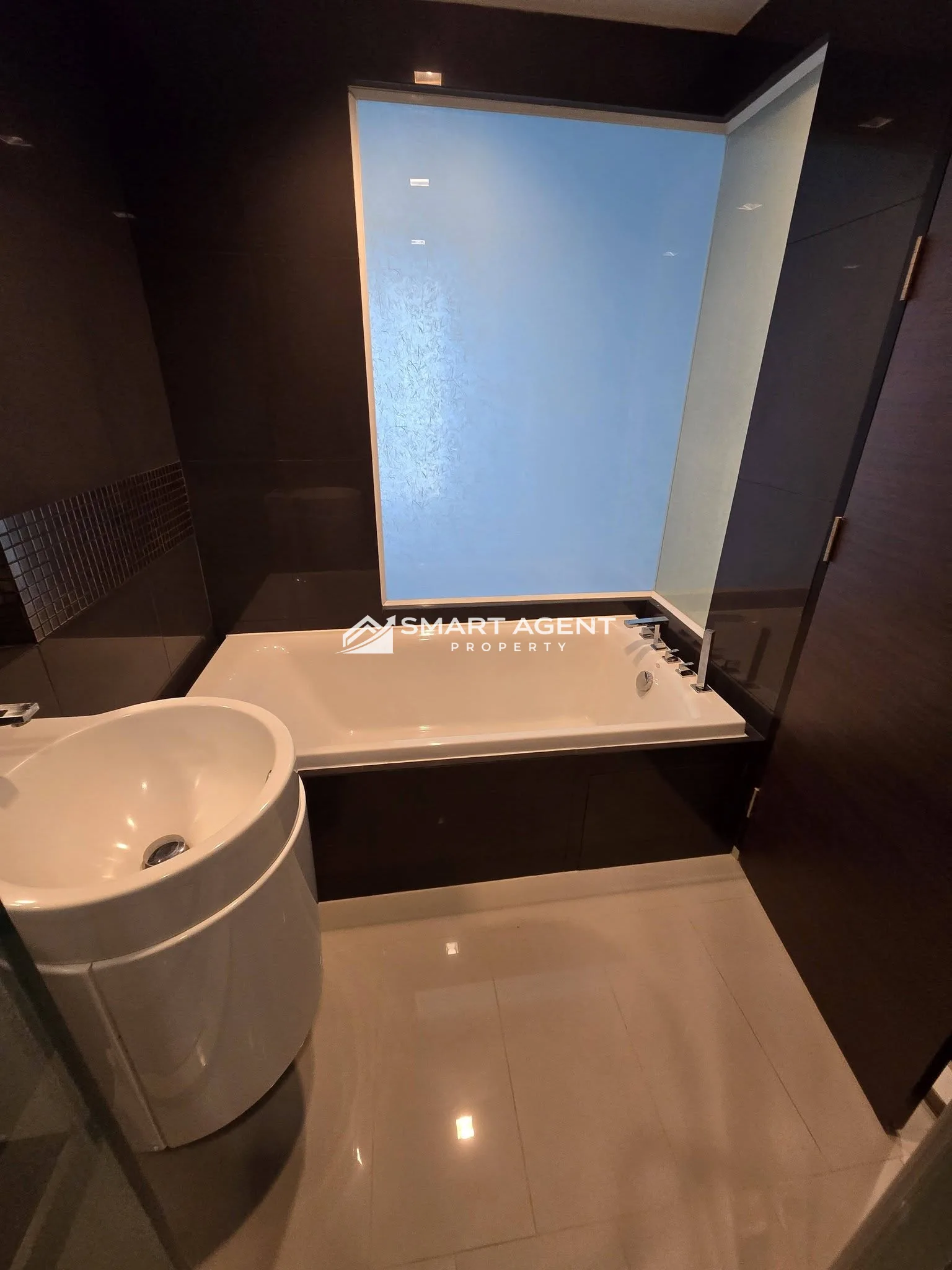 Condo Rhythm Sathorn (ริธึ่ม สาทร) - 7